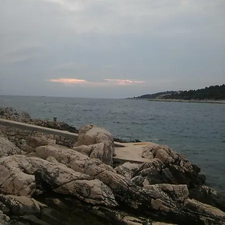 Apartman Neda * Sevid